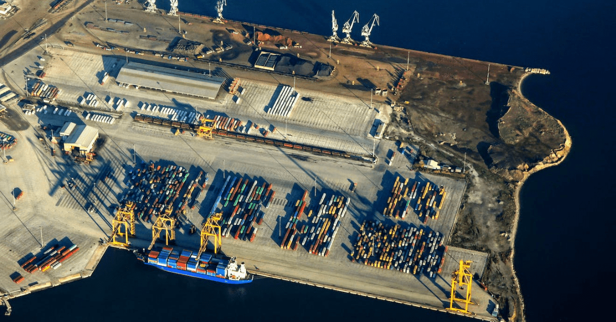 Греція пропонує порти для зерна з України