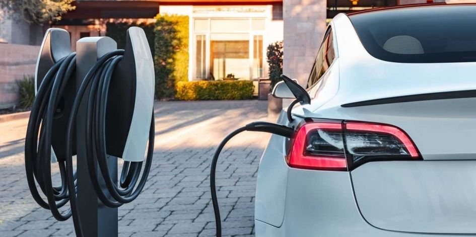 Темпы роста продаж электромобилей замедлились