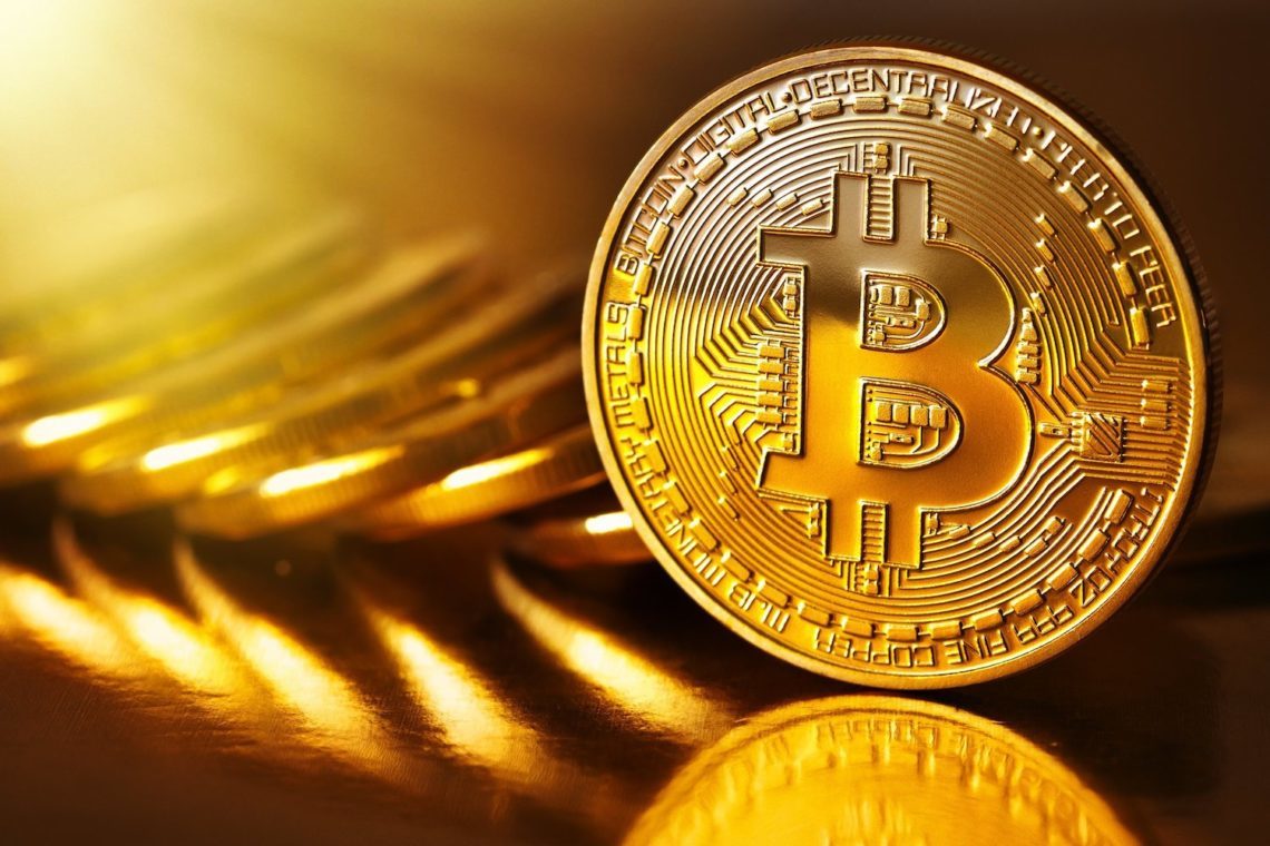 Курс Bitcoin установил рекорд за три года