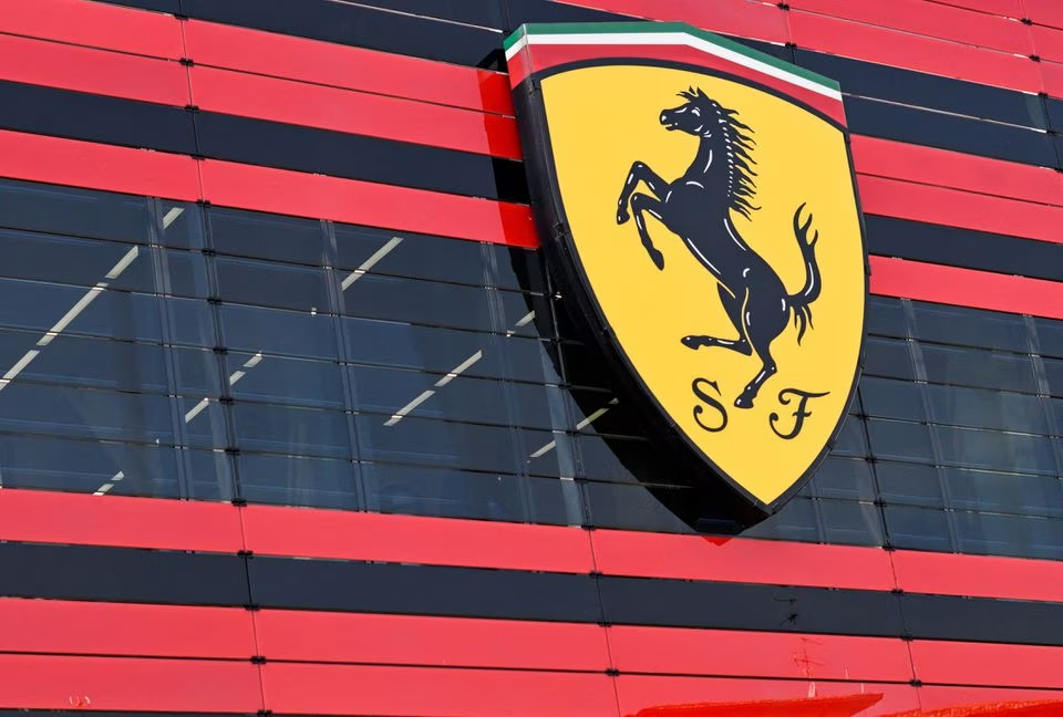 Ferrari продала первый автомобиль за биткоины