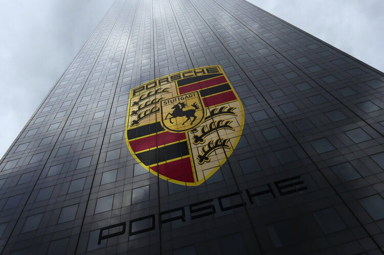 Прибыль компании Porsche упала на 91%
