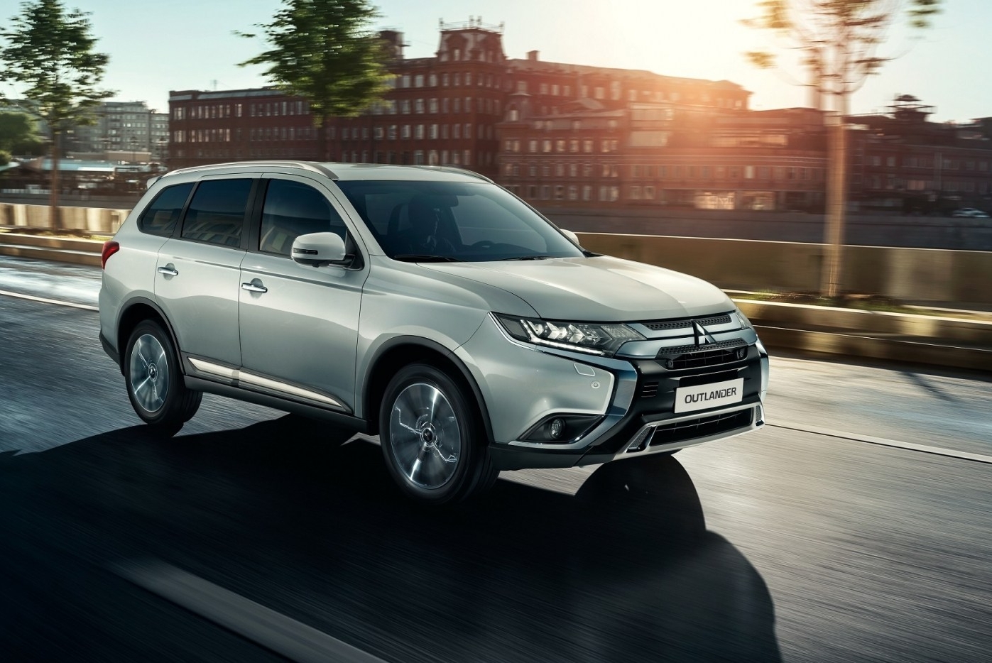 Mitsubishi recalls nearly 92,000 Outlander crossovers