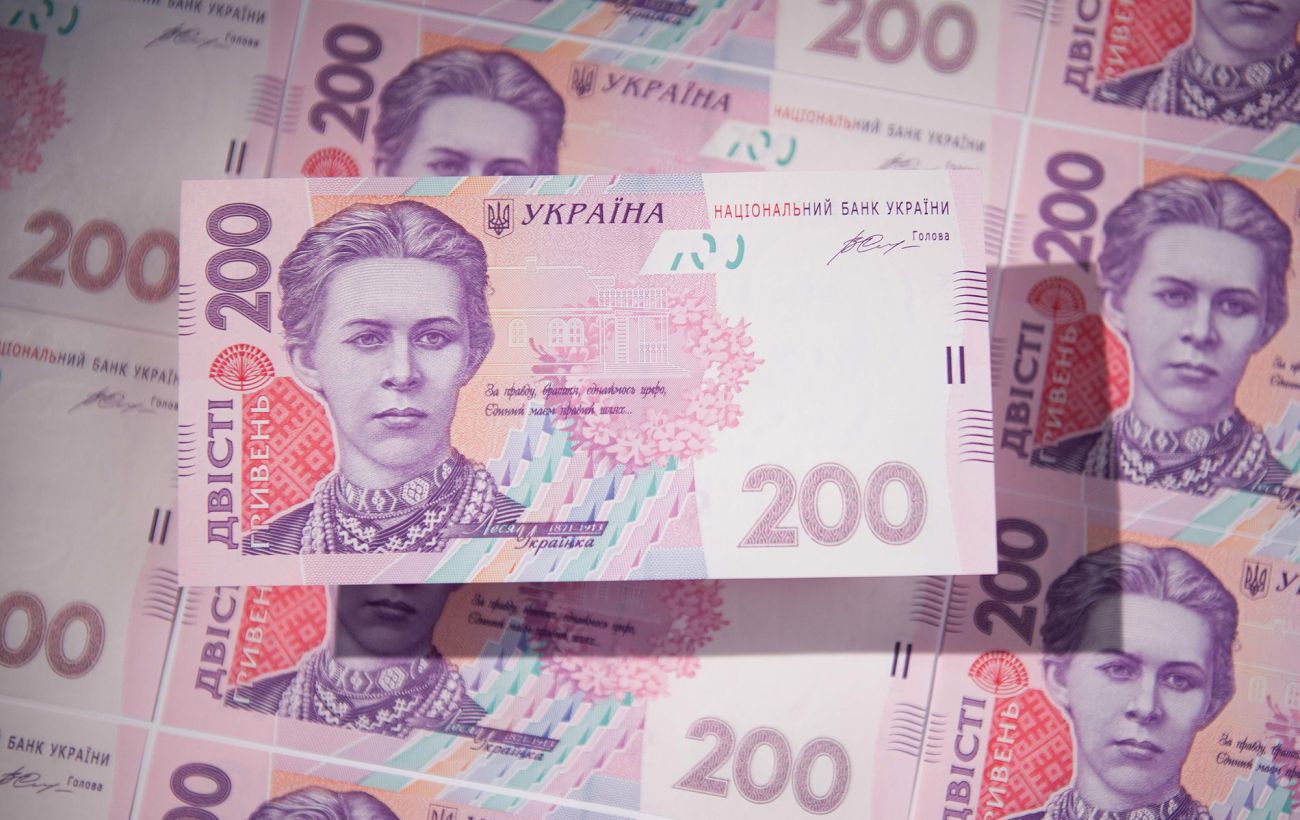 Україна під тиском МВФ через курс гривні