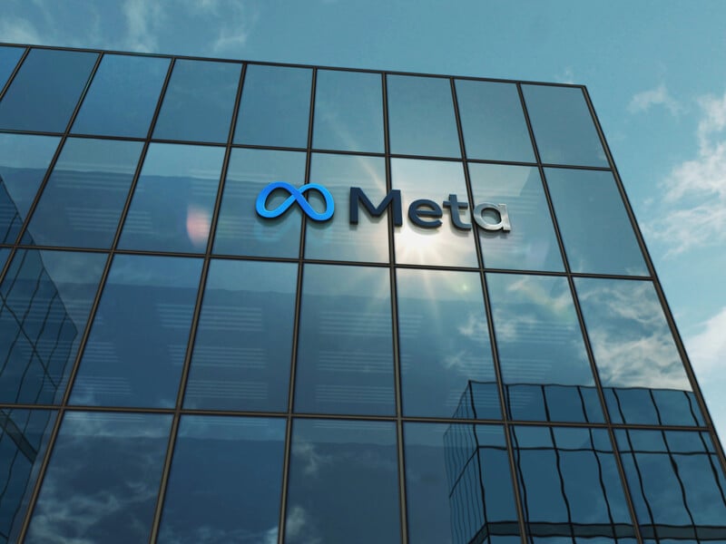 Meta заработала $16 млрд в 2024 году на мошеннической рекламе