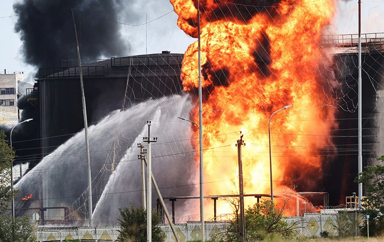 Один із найбільших НПЗ Росії зупинив роботу після атаки дронів