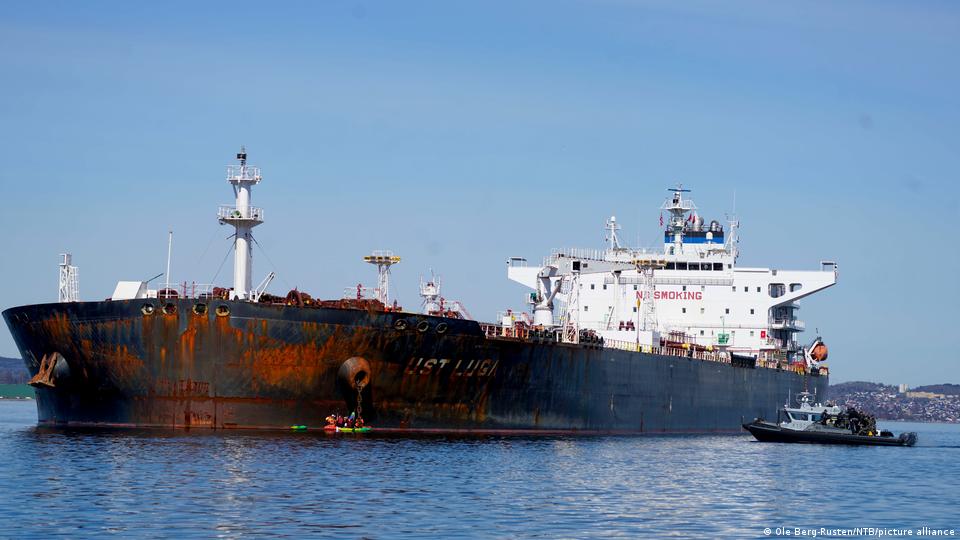 Россия снижает цены на нефть для Индии, чтобы вернуть покупателей