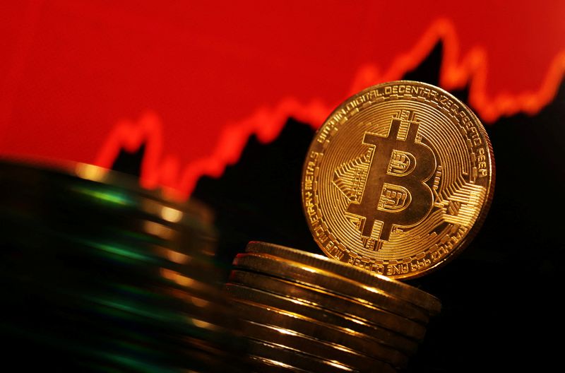 Биткойн обновил минимум за два месяца
