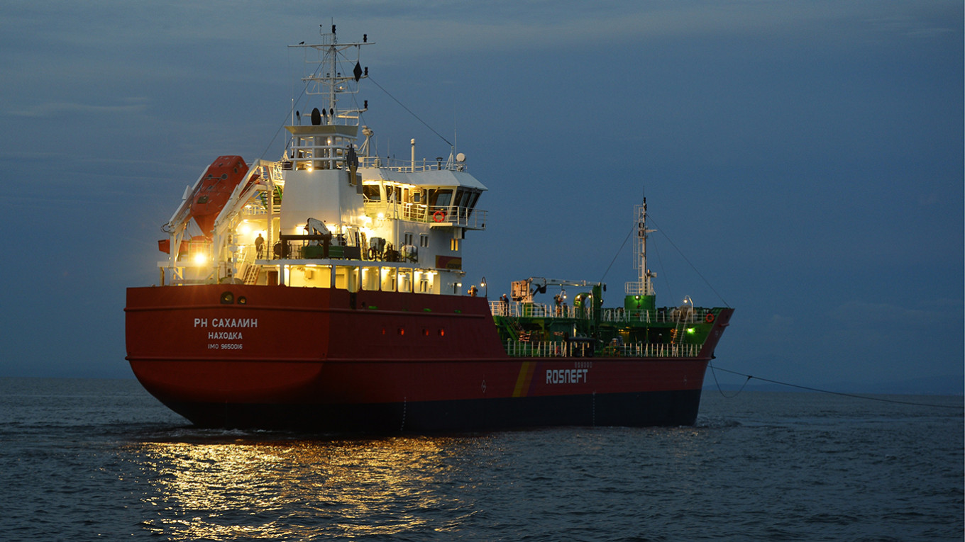 Росія втратила понад чверть морського експорту пального