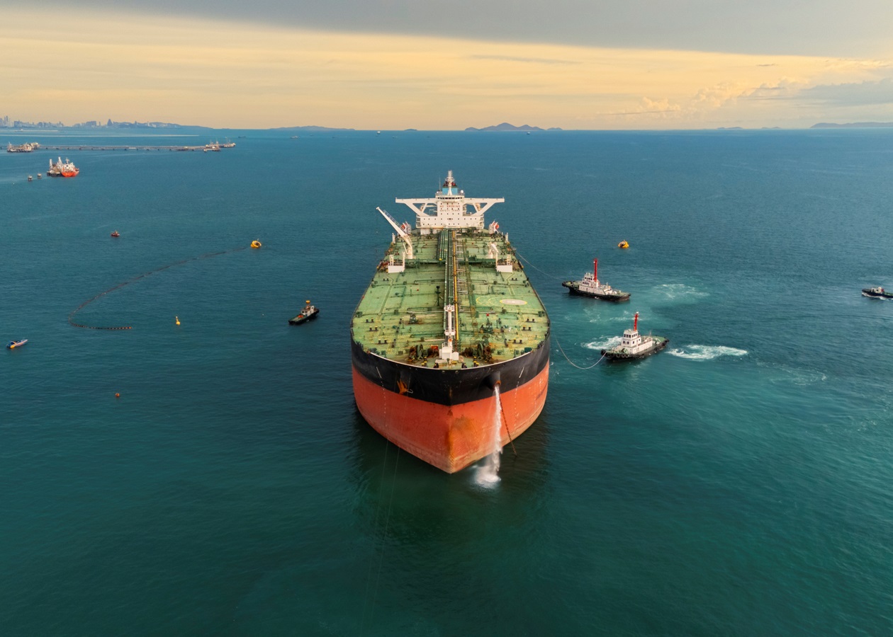Oil Prices Rise Amid Uncertainty Over the Reopening of the Strait of Hormuz